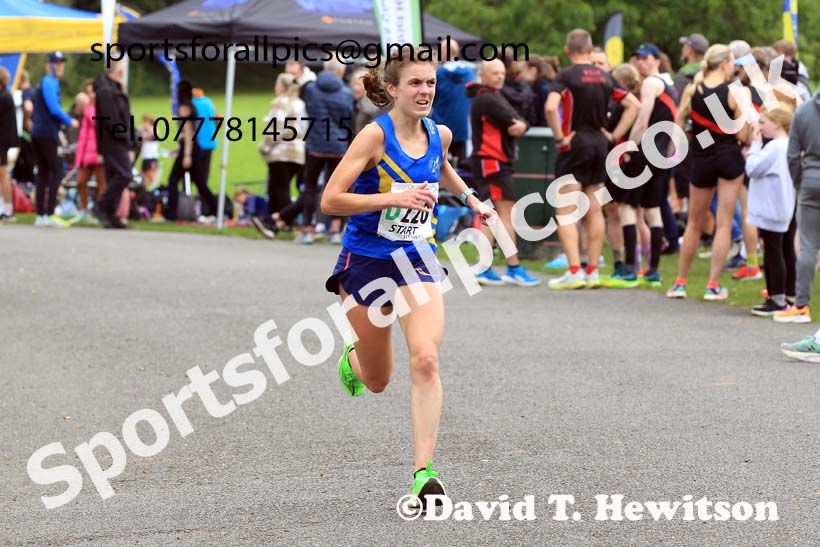 Senior womens Northern 4 Stage Relay, 2023 Northern 6 and 4 Stage Relays and Youngsters, Birkenhead Park, Wirral.  Photo: David T. Hewitson/Sports for All Pics